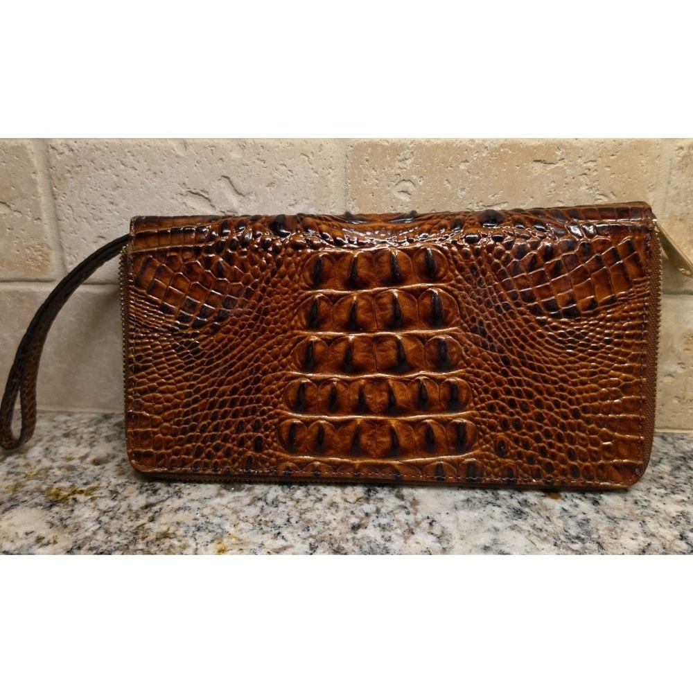 BRAHMIN SKYLER  PECAN MELBOURNE Genuine LEATHER CLUTCH/ WRISTLET/ WALLET